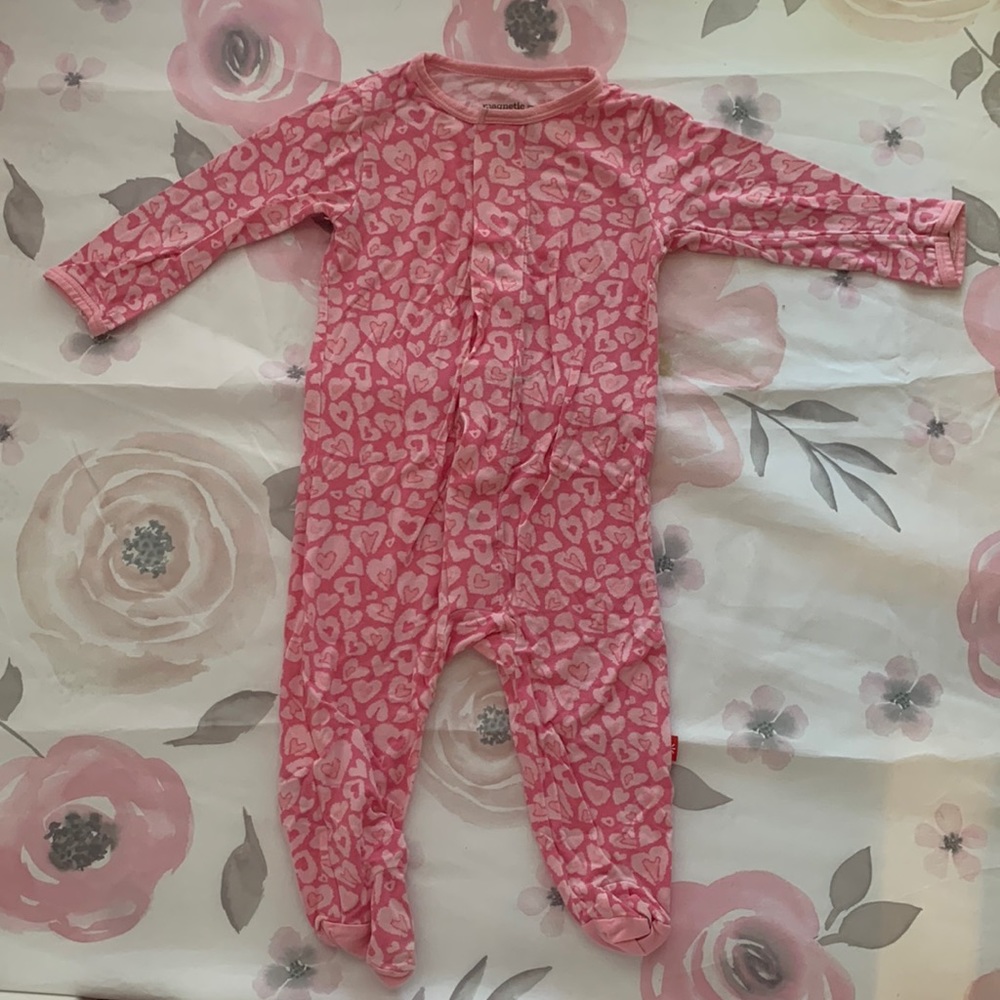 Magnetic Me pink heart footies 3-6 months